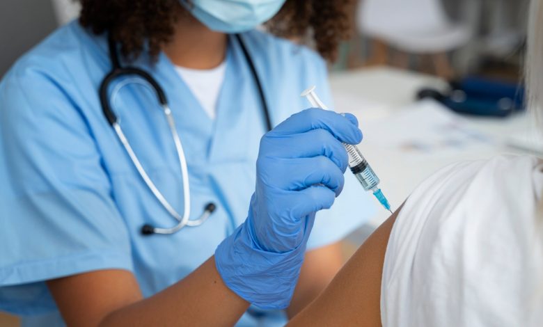 Secretaria de Saúde da Prefeitura de Campina Grande inicia vacinação contra Influenza nesta segunda-feira Secretaria de Saúde da Prefeitura de Campina Grande inicia vacinação contra Influenza nesta segunda-feira