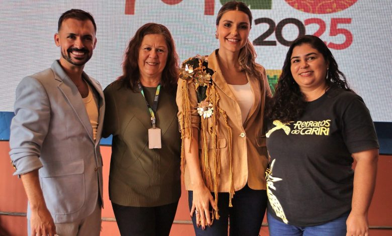 Prefeitura de Campina Grande lança Projeto “Campina Feita à Mão” e anuncia grande desfile n’O Maior São João do Mundo Prefeitura de Campina Grande lança Projeto “Campina Feita à Mão” e anuncia grande desfile n’O Maior São João do Mundo